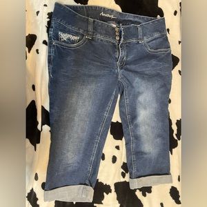 🌵💙Buy one, get one free💙🌵 💙🌵Amethyst bling capris🌵💙